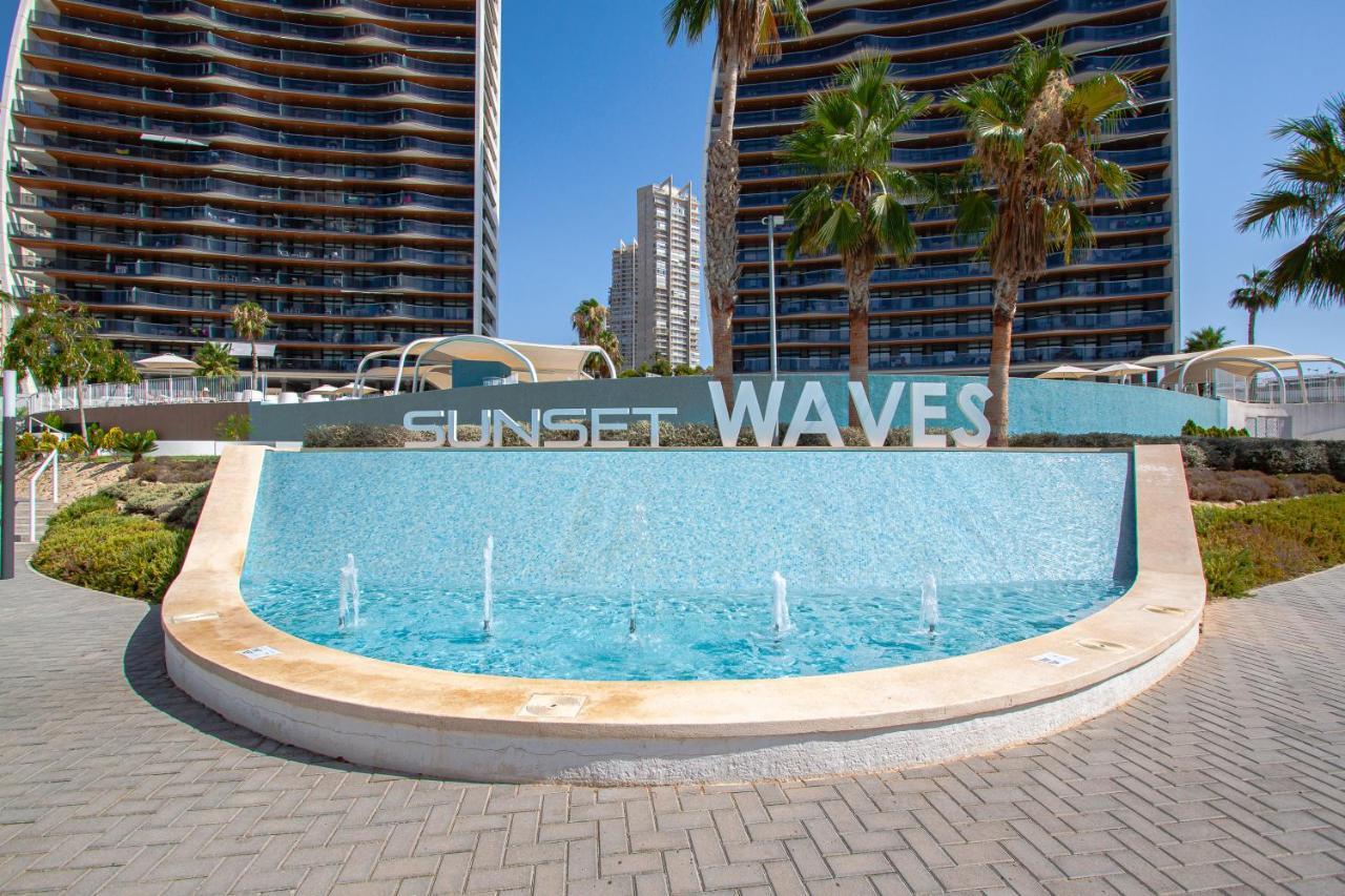 Sunset Waves Sea View Apartments Benidorm Exterior photo
