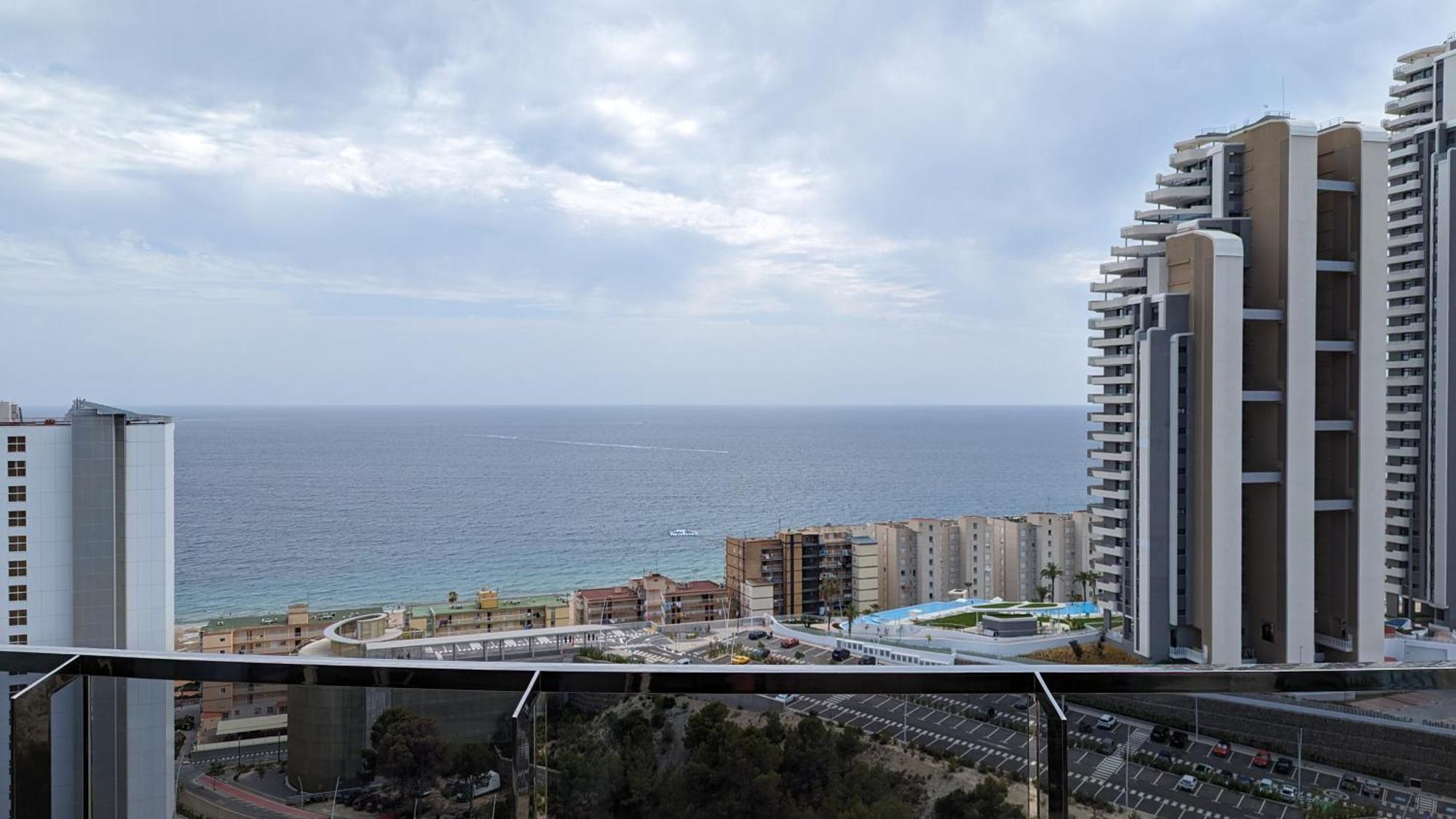 Sunset Waves Sea View Apartments Benidorm Exterior photo