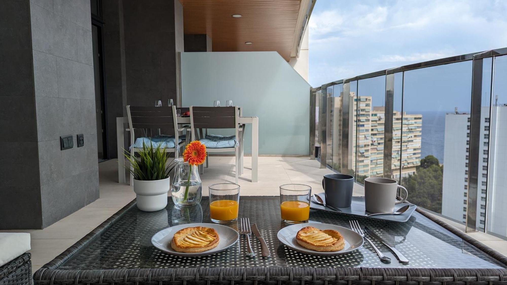 Sunset Waves Sea View Apartments Benidorm Exterior photo