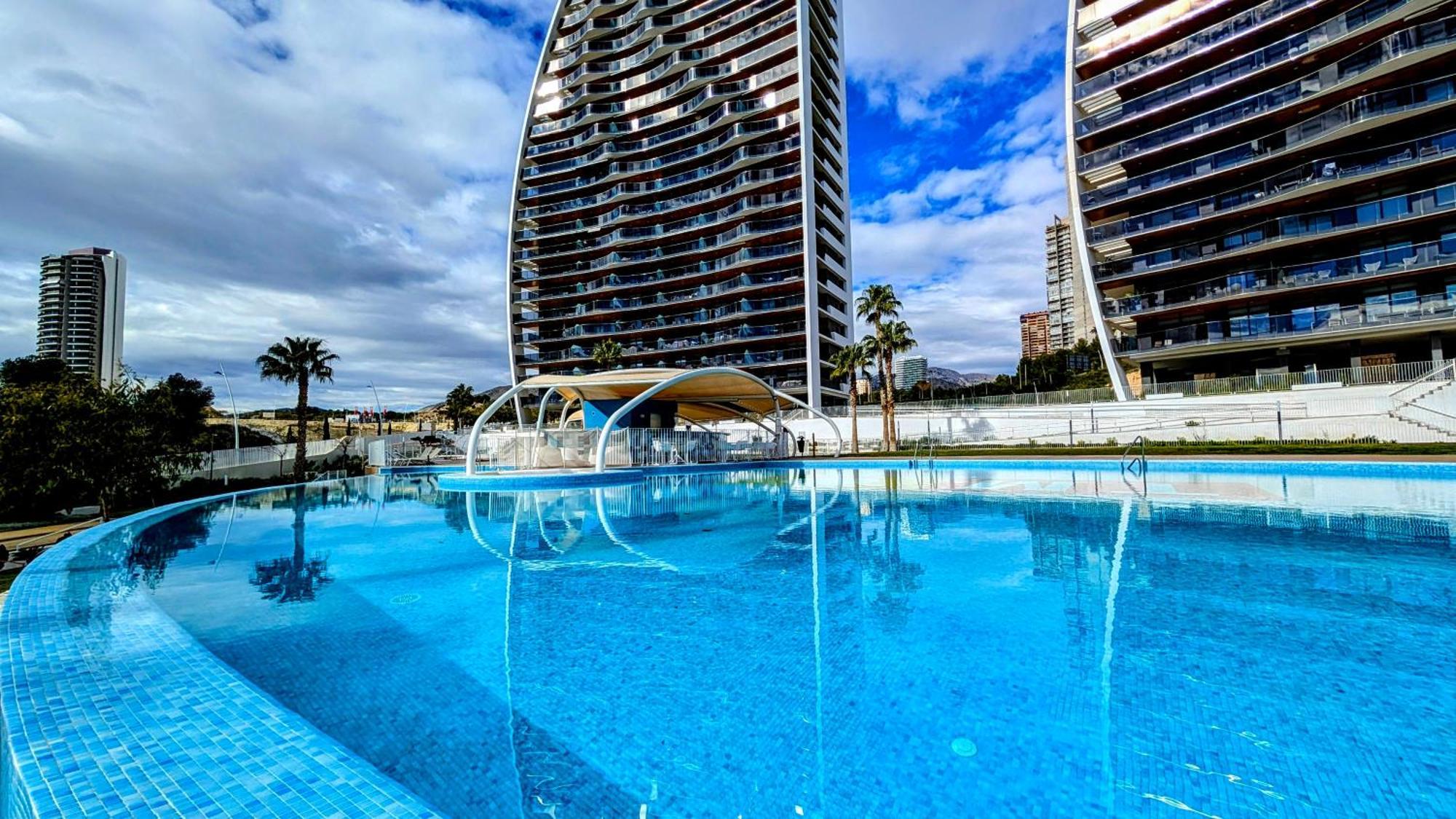 Sunset Waves Sea View Apartments Benidorm Exterior photo